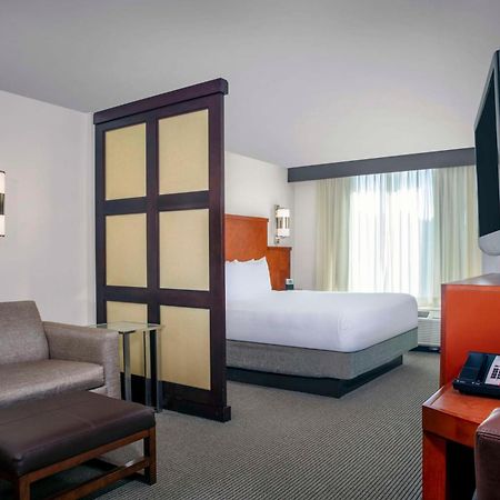 Hyatt Place Raleigh Cary Екстер'єр фото